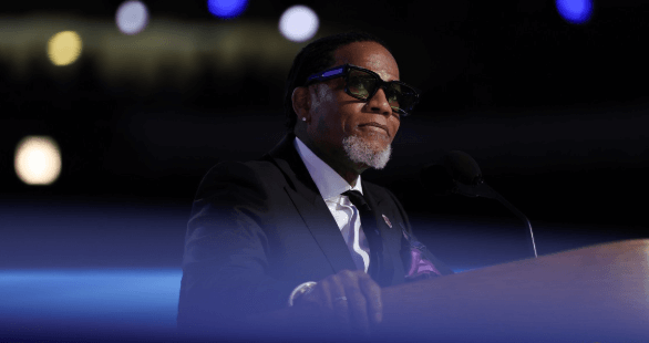 Dl Hughley Net Worth 2024